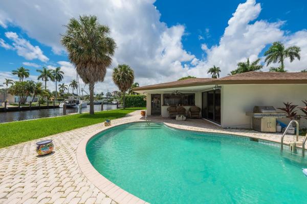 Santa Barbara Shores, 2200 SE 8th St, Pompano Beach, Florida 33062, image 2