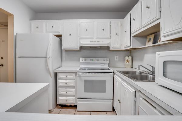 Barcelona North, 253 S Cypress Rd #202, Pompano Beach, Florida 33060, image 2