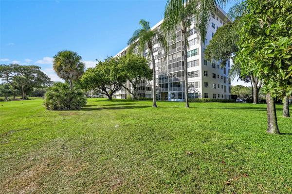 Palm-Aire Country Club 1, 3050 N Palm Aire Dr #909, Pompano Beach, Florida 33069, image 1