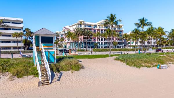 Ocean Plaza On Deerfield Beach, 2051 SE 3rd St #203, Deerfield Beach, Florida 33441, image 2