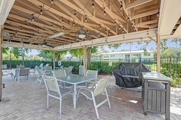 Martinique Village, 4301 Martinique Cir #E4, Coconut Creek, Florida 33066, image 1