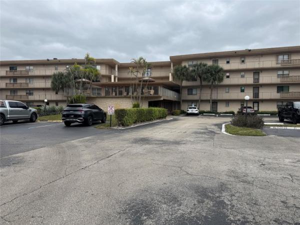 Isle Of Boca Dunes, 9300 SW 8th St #215, Boca Raton, Florida 33428, image 3