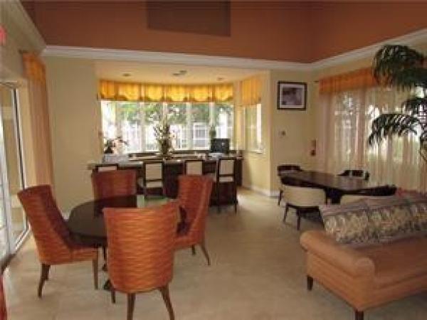 Pinehurst Club, 470 S Park Rd #7-302, Hollywood, Florida 33021, image 3