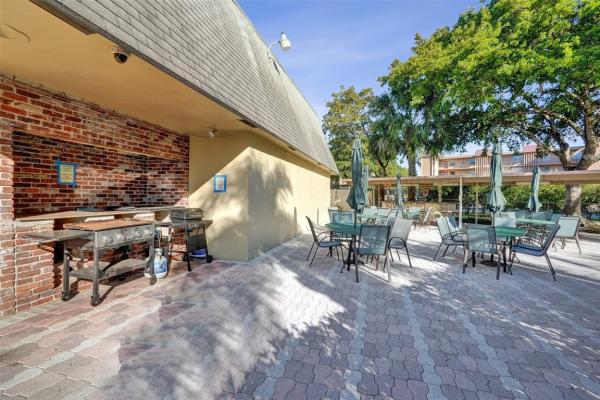 Oriole Gardens 3, 251 NW 76th Ave #106, Margate, Florida 33063, image 1