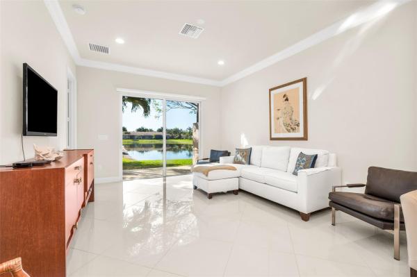Villaggio Reserve, 14864 Barletta Way, Delray Beach, Florida 33446, image 2