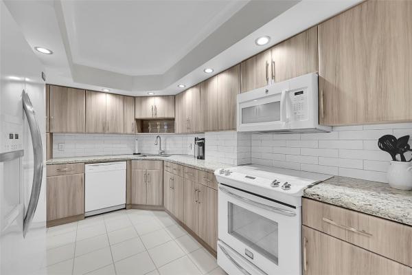 Sea Monarch, 111 N Pompano Beach Blvd #PH-3, Pompano Beach, Florida 33062, image 1