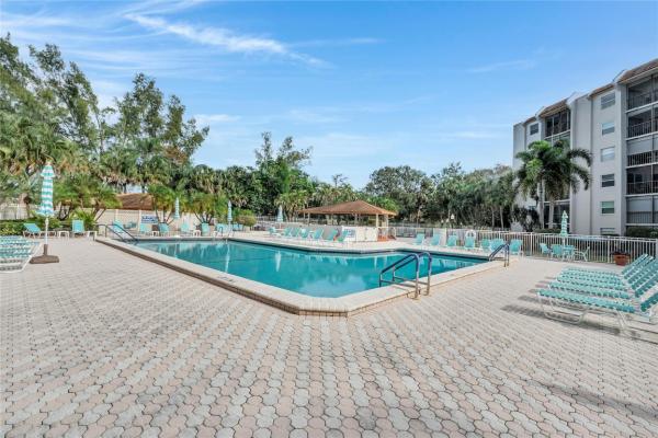 18th Hole At Inverrary, 3920 Inverrary Blvd #104C, Lauderhill, Florida 33319, image 3