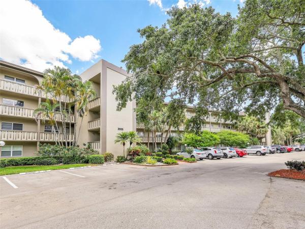 Portofino Village, 3005 Portofino Isle #G4, Coconut Creek, Florida 33066, image 2