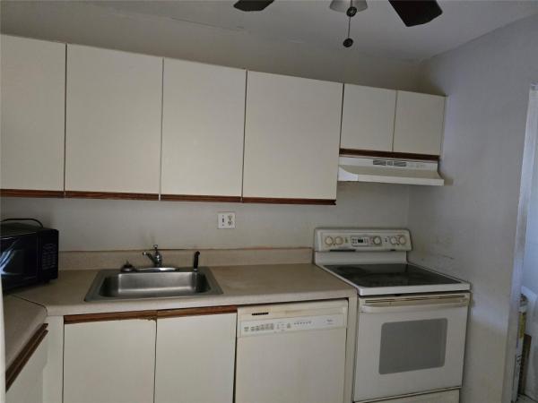 7925 Colony Cir S #205, Tamarac, Florida 33321, image 1