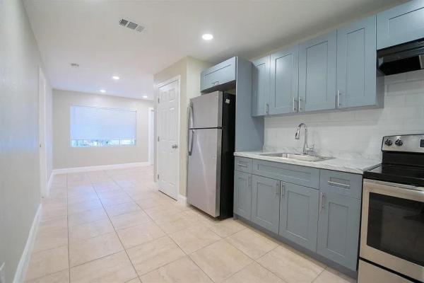 Alamanda Vista, 508 N 23rd St, Fort Pierce, Florida 34950, image 2