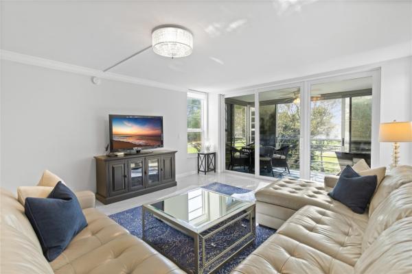 Palm-Aire Country Club 9, 821 Cypress Blvd #304, Pompano Beach, Florida 33069, image 1