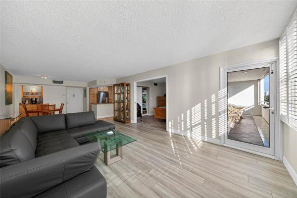 East Point Towers, 1160 N Federal Hwy #522, Fort Lauderdale, Florida 33304, image 2