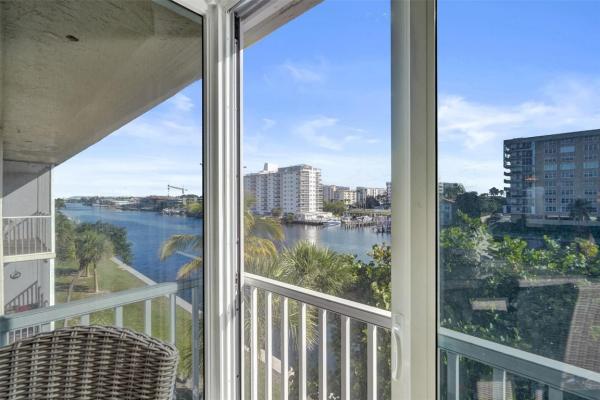 3180 NE 48th Ct #404, Hillsboro Beach, Florida 33064, image 1