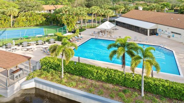 Park Pointe, 3258 Jog Park Dr, Greenacres, Florida 33467, image 1