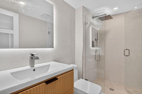 Silver Thatch Atlantic Plaza, 525 N Ocean Blvd #422, Pompano Beach, Florida 33062, image 1