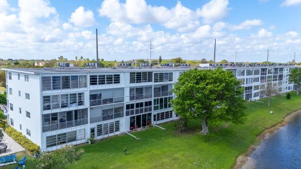 Harwood, 3028 Harwood D, Deerfield Beach, Florida 33442, image 2