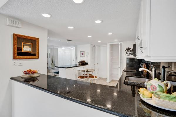 Alhambra Circle, 9530 Alcazar Ln, Davie, Florida 33324, image 2