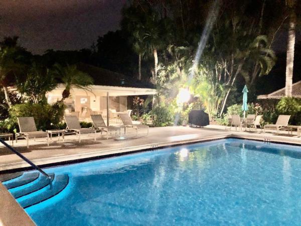 Cypress Grove At Palm-Aire, 800 Cypress Grove Dr #204, Pompano Beach, Florida 33069, image 3