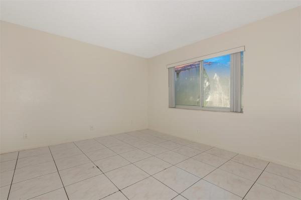 Coral Springs Lakes, 10201 NW 35th St #1-6, Coral Springs, Florida 33065, image 2