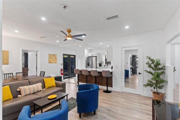 Central Oakland Park, 719 NE 36th St, Oakland Park, Florida 33334, image 3