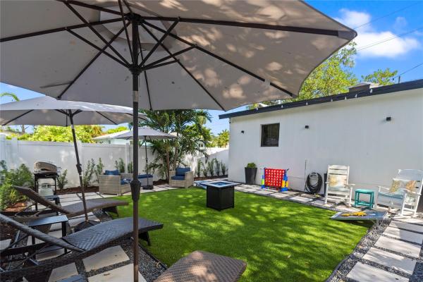 Central Oakland Park, 719 NE 36th St, Oakland Park, Florida 33334, image 2