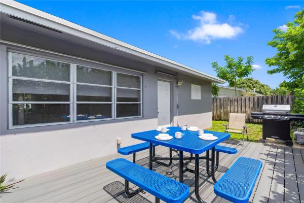 Coral Ridge Isles, 1518 NE 51st St, Fort Lauderdale, Florida 33334, image 1