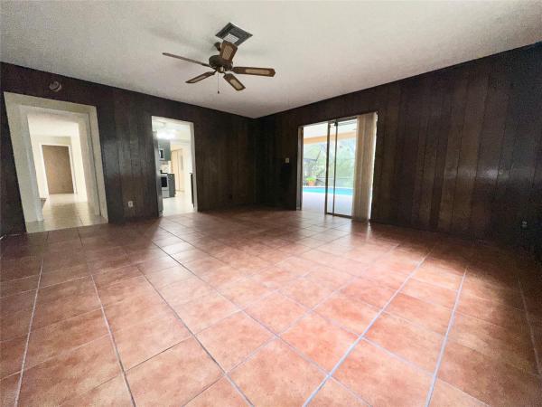 Hiatus Isles, 10800 SW 40th Ct, Davie, Florida 33328, image 1