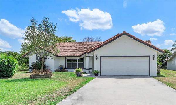 Coral Springs Lakes, 3700 NW 104th Ave, Coral Springs, Florida 33065, image 2
