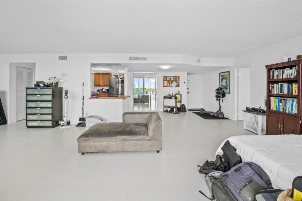 Reef East, 16558 NE 26th Ave #6C, North Miami Beach, Florida 33160, image 3
