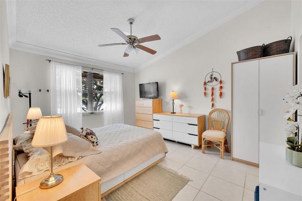 Republic Square, 808 Republic Ct, Deerfield Beach, Florida 33442, image 1