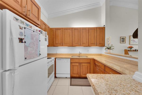 Republic Square, 808 Republic Ct, Deerfield Beach, Florida 33442, image 2