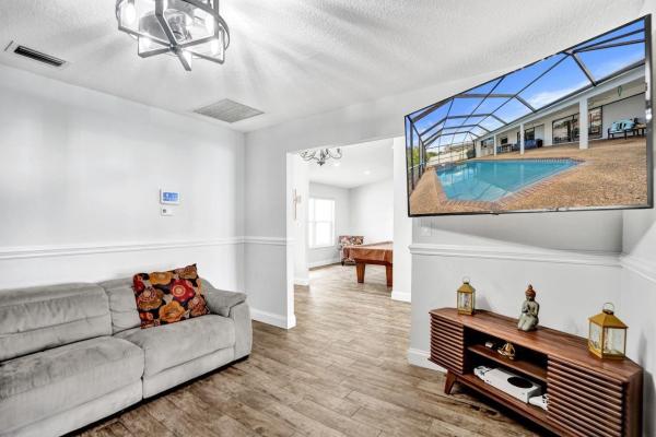 Oakwood, 326 NW 101st Ter, Coral Springs, Florida 33071, image 1