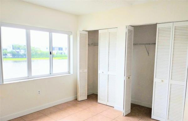 Riviera At Bonaventure, 158 Riviera Cir #19-3, Weston, Florida 33326, image 3