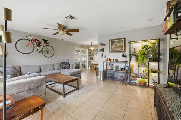 Gold Key Villas, 6805 NW 27th Ct, Sunrise, Florida 33313, image 3