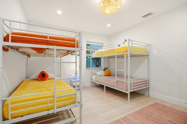 245 N Tradewinds Ave, Lauderdale By The Sea, Florida 33308, image 1