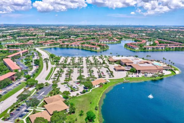 Ivanhoe At Century Village, 13001 SW 15th Ct #312T, Pembroke Pines, Florida 33027, image 1