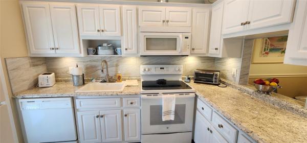 Lighthouse Point Gardens North, 1951 NE 39th St #353, Lighthouse Point, Florida 33064, image 1