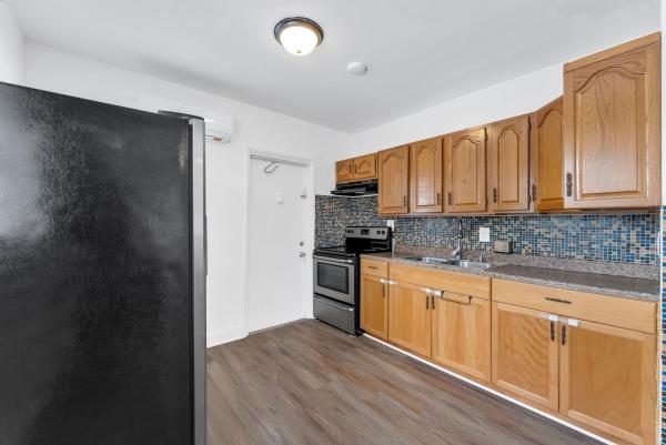 Pembroke House, 7401 Pines Blvd #201, Pembroke Pines, Florida 33024, image 1