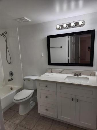 Evergreen Lakes, 5041 Wiles Rd #105, Coconut Creek, Florida 33073, image 1