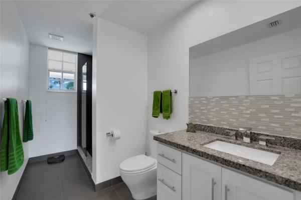 Vizcaya Towers At Palm-Aire, 4108 W Palm Aire Dr #083B, Pompano Beach, Florida 33069, image 2