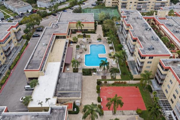 Polynesian Gardens, 403 NW 68th Ave #517, Plantation, Florida 33317, image 1