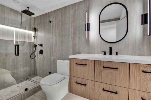 Brickell Key One, 520 E Brickell Key Dr #BH25, Miami, Florida 33131, image 2
