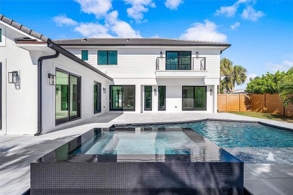Country Club Point, 8 Leeward Cir, Tequesta, Florida 33469, image 1