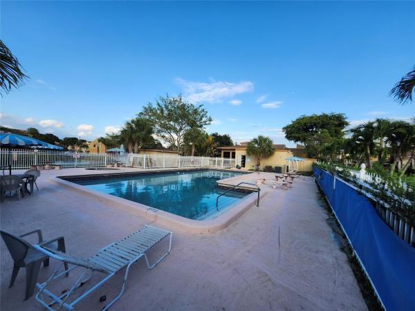 Missionwood At Miramar, 3027 E Missionwood Ln #B-51, Miramar, Florida 33025, image 2