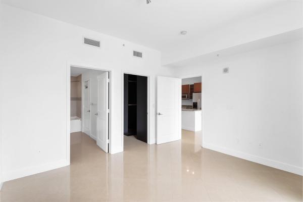 Ocean Marine Yacht Club, 1945 S Ocean Dr #307, Hallandale Beach, Florida 33009, image 1