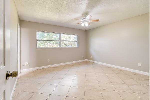Floresta Pines, 332 NE Cullman Ct, Port St. Lucie, Florida 34983, image 2