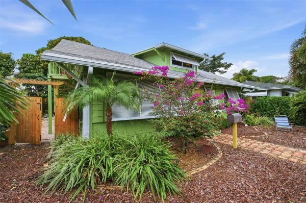 Lake Worth Town, 117 S Palmway, Lake Worth Beach, Florida 33460, image 1