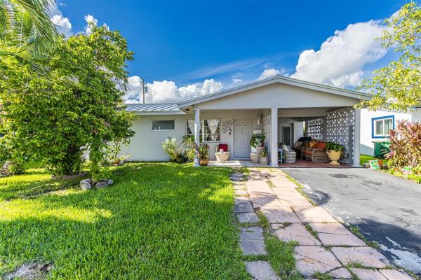 Tamarac Lakes South, 2600 W Commercial Blvd, Tamarac, Florida 33309, image 1