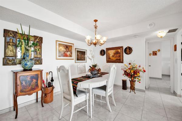 Winston Towers 500, 301 174th St #2202, Sunny Isles Beach, Florida 33160, image 3