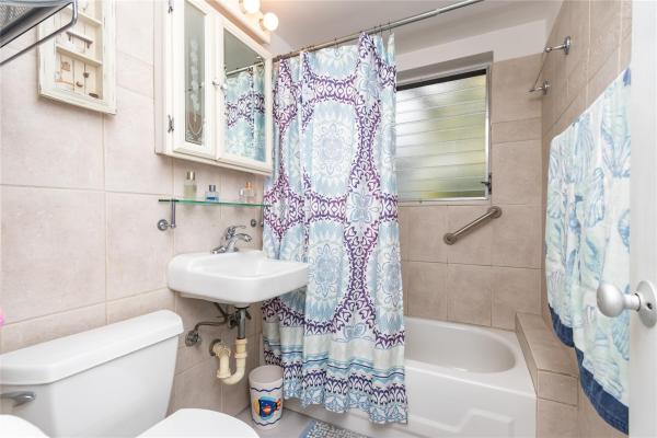 Cliff Lake Villas, 1035 SE 15th St #10B, Fort Lauderdale, Florida 33316, image 2